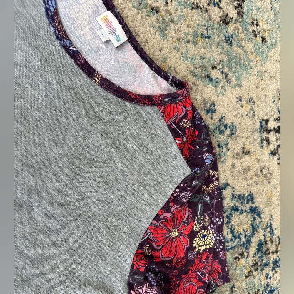 LuLaRoe Grey/Floral Tshirt